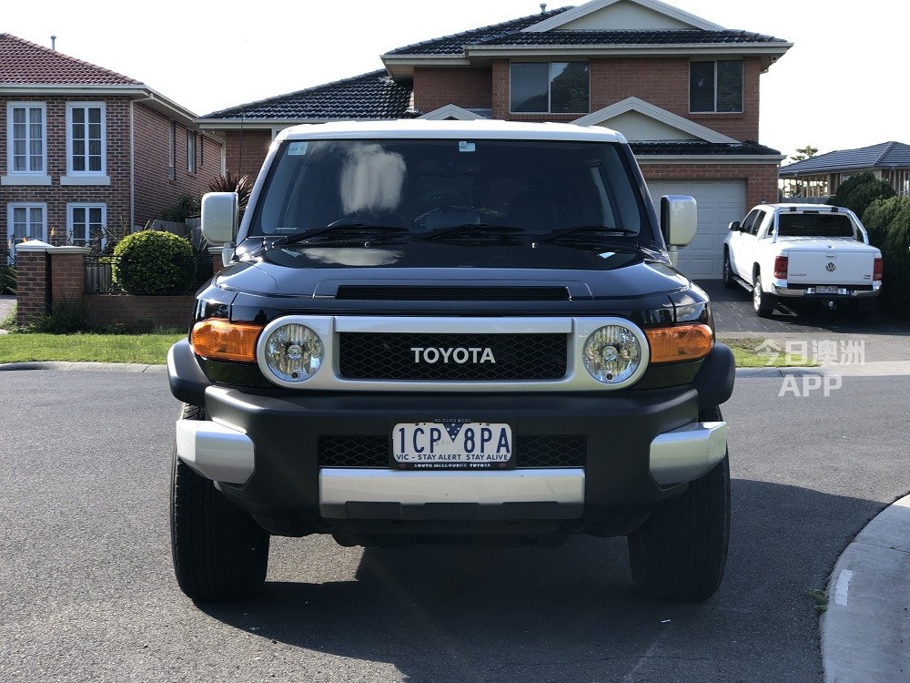 今日墨尔本C1认证车源 14年 丰田FJ XR 目前7万6kms 车况好 个性越野神器 C1认证车源 14年 丰田FJ XR 目前7万6kms 车况好 个性越野神器