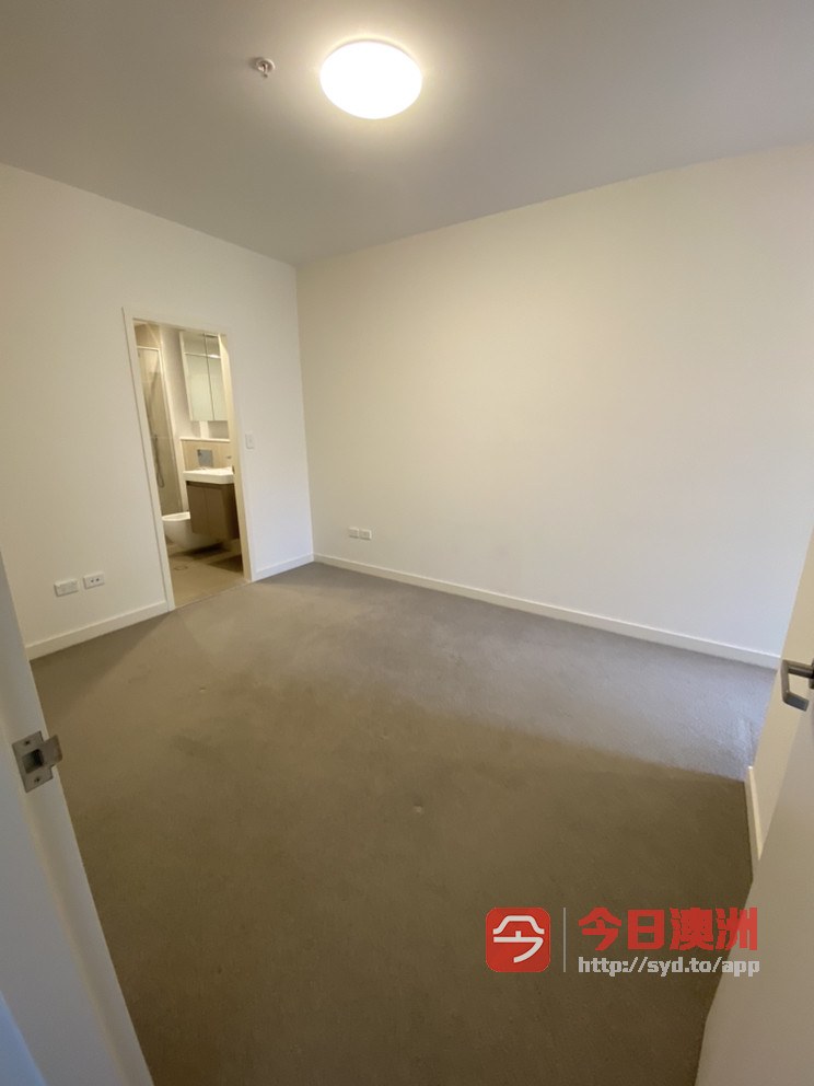 今日悉尼Hurstville 近新公寓次卧低价找人接手甩租 Hurstville 近新公寓次卧低价找人接手甩租