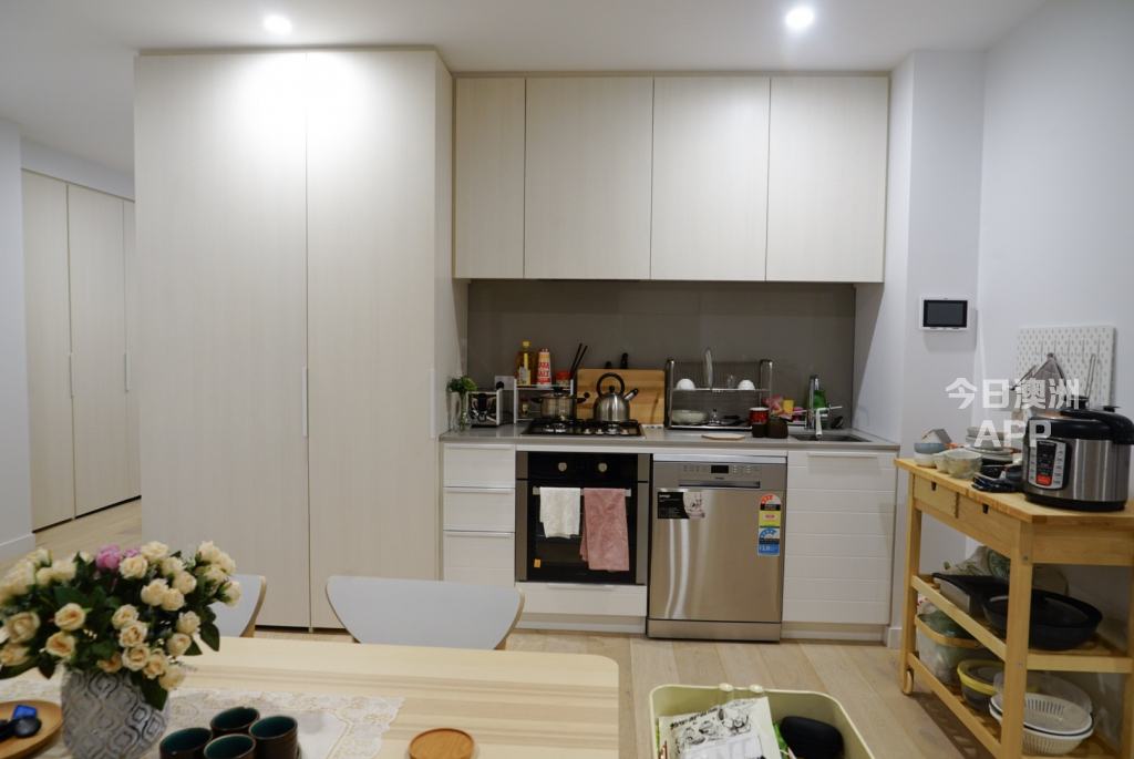 今日珀斯Parkville CBD墨大附近公寓 master room包bill包车位 Parkville CBD墨大附近公寓 master room包bill包车位