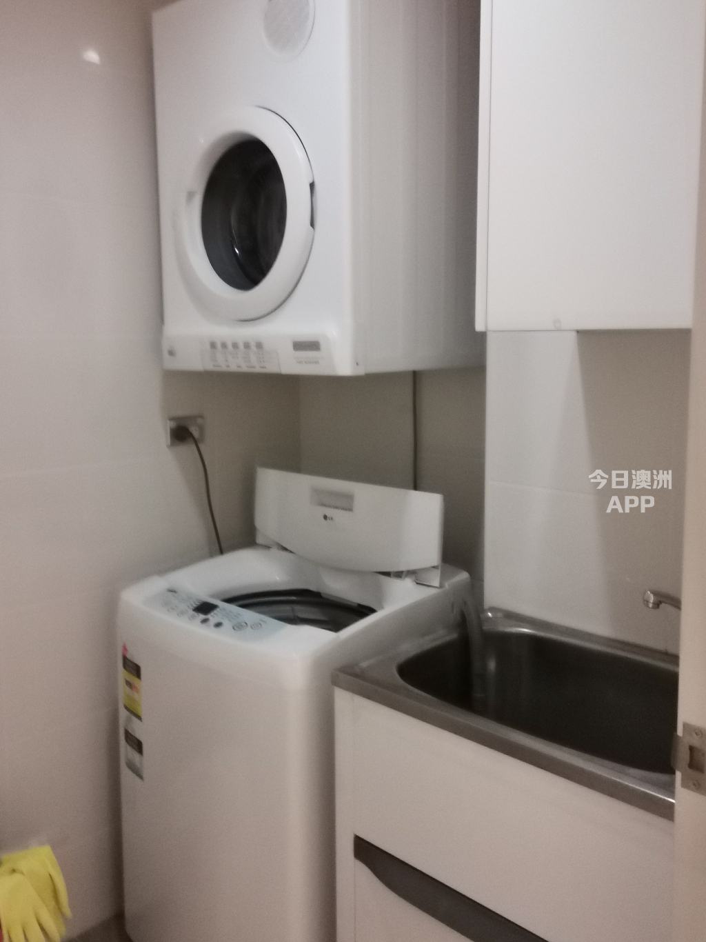 今日悉尼Zetland 带家具2房2卫整组650靠近EV商场有游泳池健身房 Zetland 带家具2房2卫整组650靠近EV商场有游泳池健身房