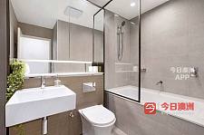 Parramatta  2b2b加书房其中1房出租 380每周 近西悉尼大学