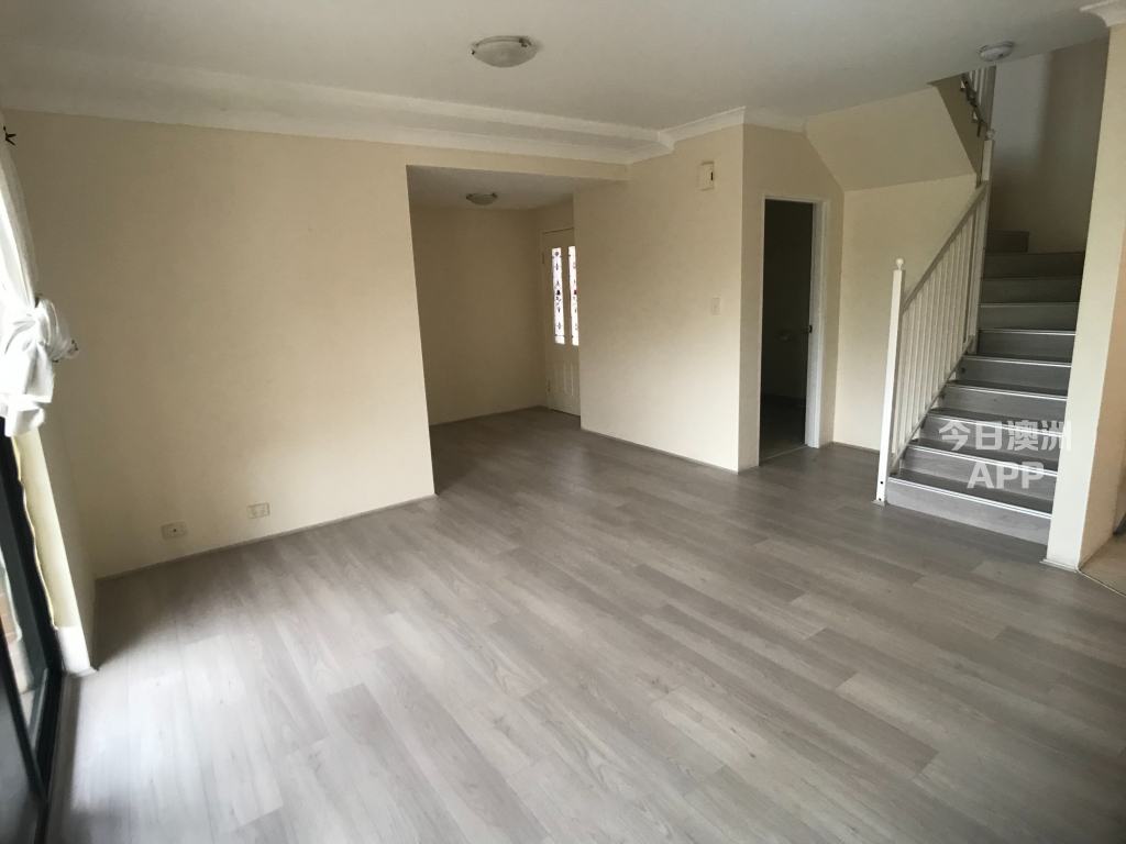 今日悉尼Campsie 2房1厅2厕townhouse带车库 近火车站和主街商店 Campsie 2房1厅2厕townhouse带车库 近火车站和主街商店