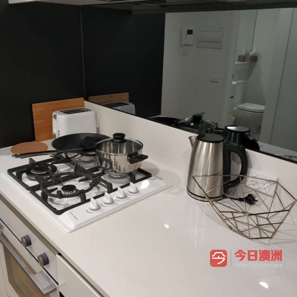 今日悉尼Melbourne City 市中心超低价两房一卫可先租半年全部优质家具拎包入住 Melbourne City 市中心超低价两房一卫可先租半年全部优质家具拎包入住