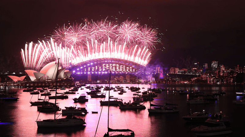 和2020说再见！疫情之下，悉尼上演“mini版”跨年烟花秀，绚烂烟花点亮夜空（视频/组图） - 26