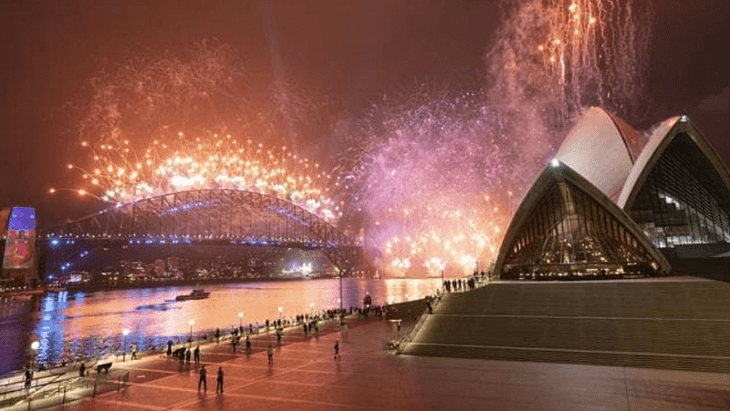 和2020说再见！疫情之下，悉尼上演“mini版”跨年烟花秀，绚烂烟花点亮夜空（视频/组图） - 6