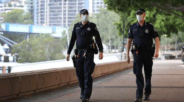 全澳第三大城市变“鬼城”！布里斯班街头空空荡荡，男子出门拒戴口罩被罚$200（组图） - 13