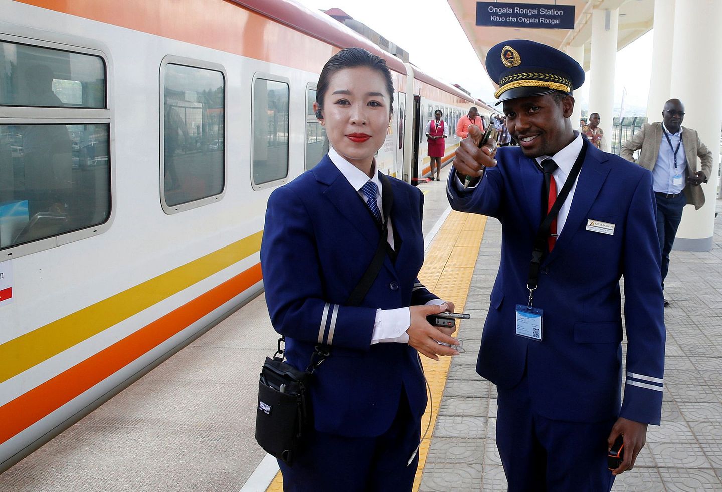 2019年10月16日，肯尼亚内罗毕，由中国企业承建的肯尼亚内罗毕－马拉巴标轨铁路（内马铁路）一期工程16日正式建成通车。 （VCG）