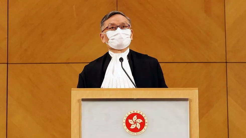 香港终审法院新任首席法官张举能2021年1月11日在记者会上。
