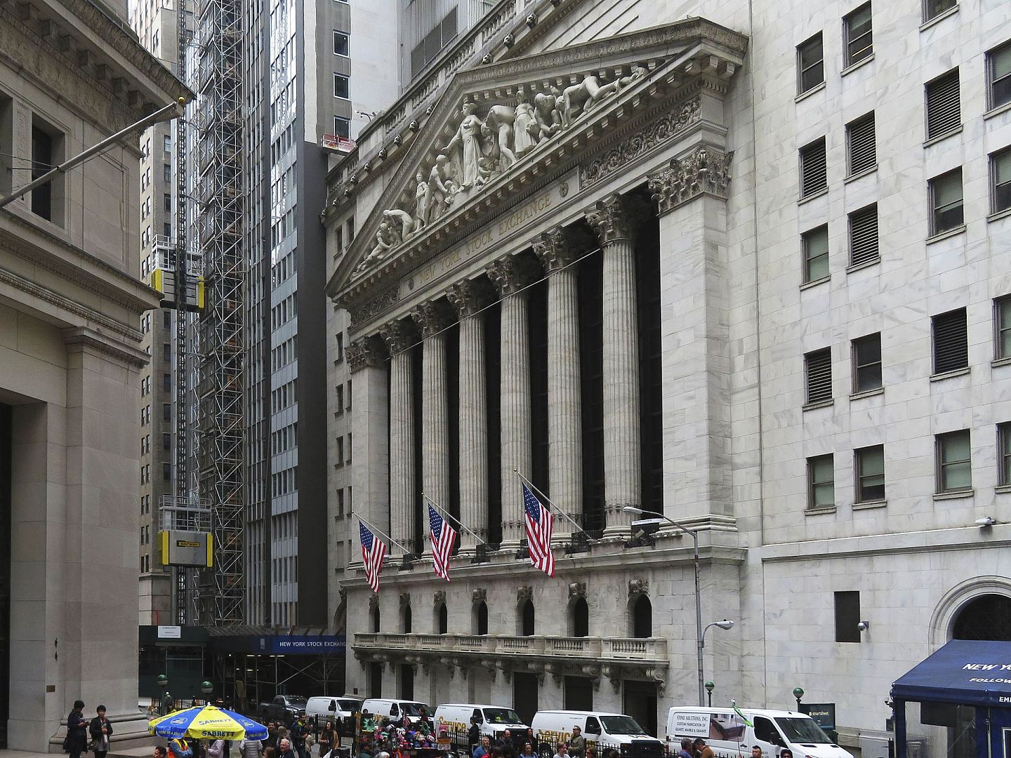 2021年1月6日，纽约证券交易所宣布，仍将维持对中国三大电信运营商摘牌的决定。（视觉中国）