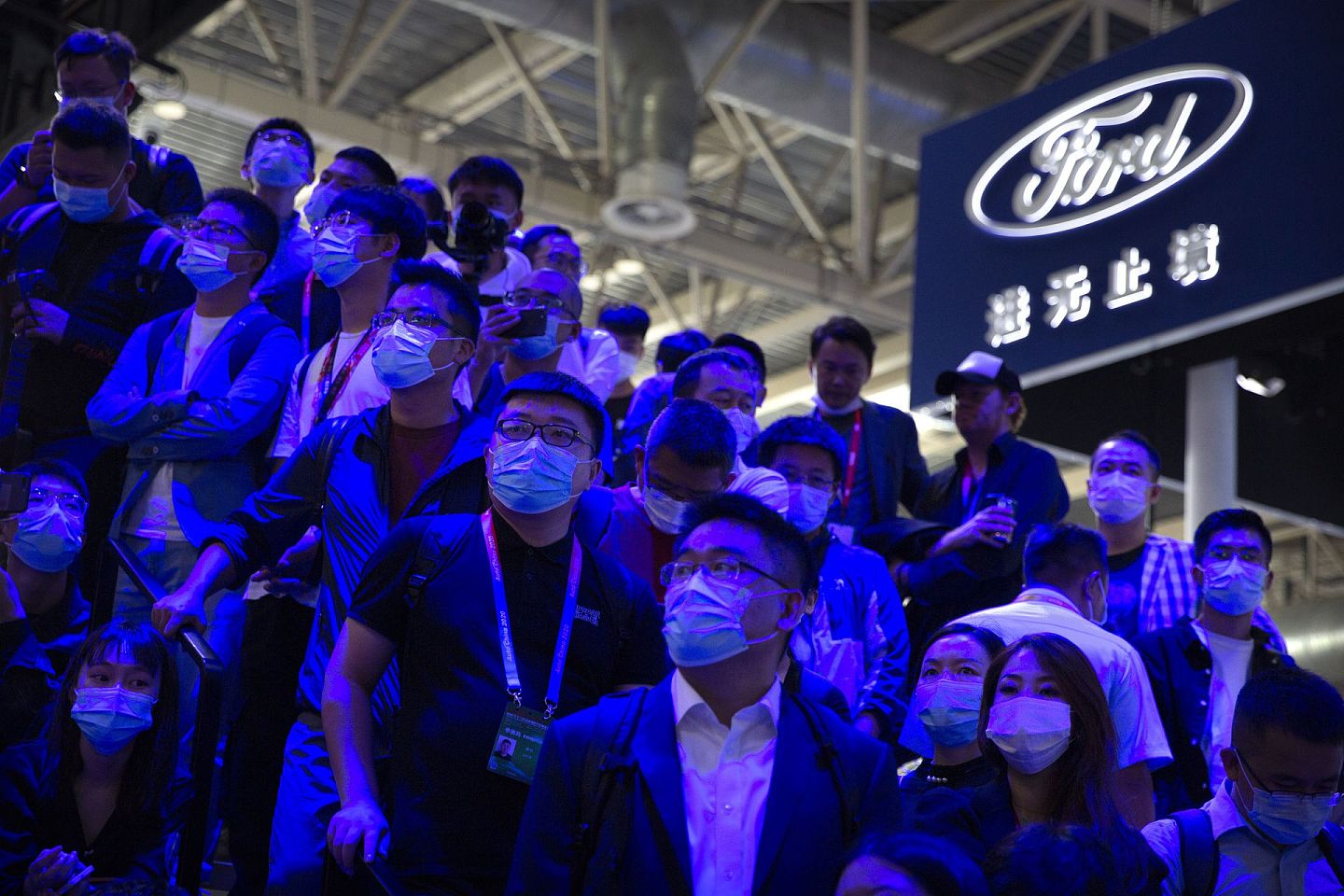 2020年9月26日，推迟数月的中国汽车展终于开幕，受疫情影响全球汽车销售市场损失惨重。（AP）