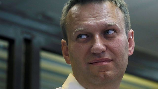 纳瓦尔尼在莫斯科柳布林斯基地方法院接受审讯（1/8/2016）