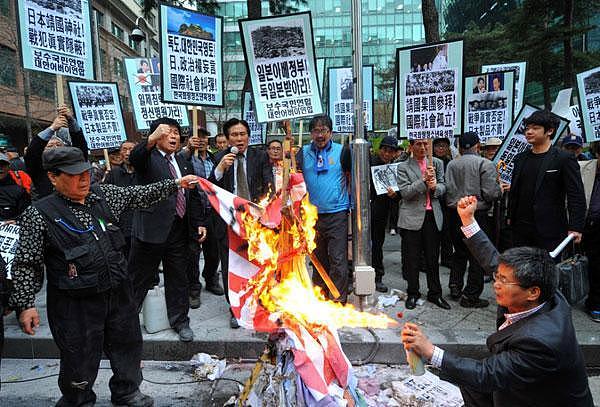 日本判两中国人“闯靖国神社”有罪，韩国人还炸过，日本为何固执