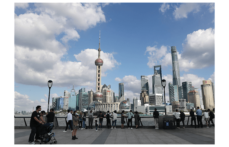 上海2020年居民人均可支配收入达人民币7万2232元，居全中国之冠。 （新华社）