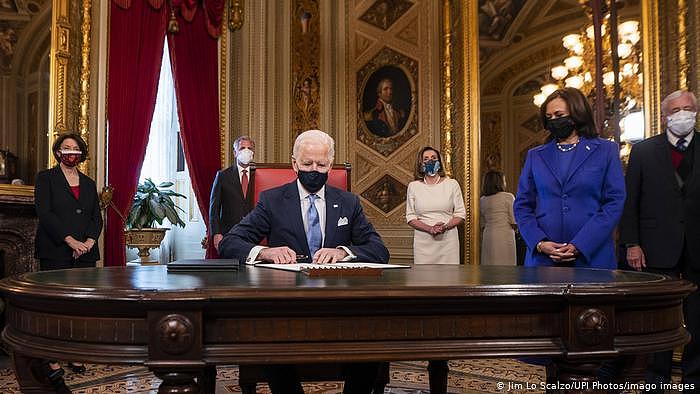 USA Washington | Joe Biden unterschreibt Kabinettsnominierungen im Kapitol