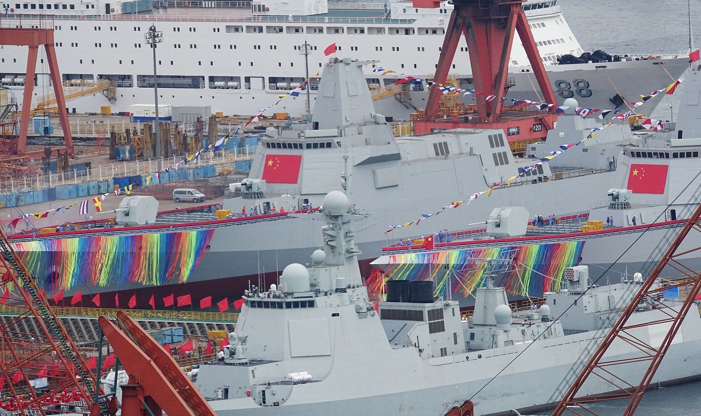 除目前8艘055外，中国还将建造第二批次的8艘055型驱逐舰。（视觉中国）