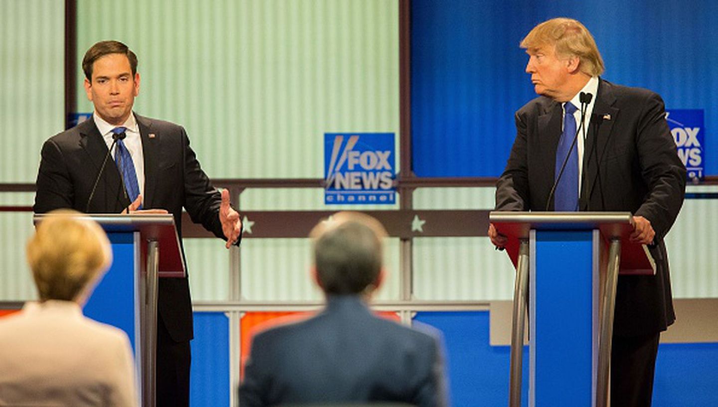 2016年3月3日，特朗普（右）与卢比奥（左）出席共和党初选辩论。卢比奥寄望利用特朗普基本盘参加2024年大选。（Getty）