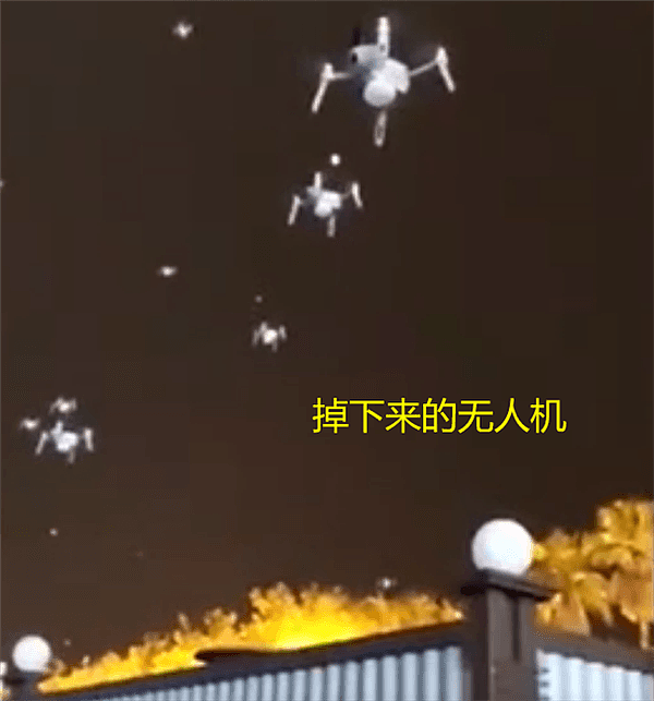 重庆百架无人机突然集体失控 集体“炸机”撞楼（视频/组图） - 2