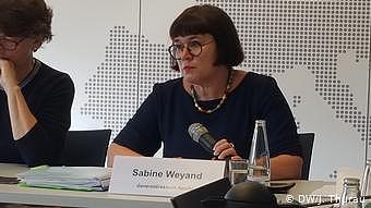 Berlin Sabine Weyand bei einer Pressekonferenz zum Mercosur Abkommen in Berlin