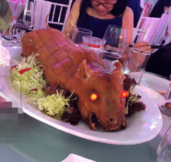 会喷火的烤乳猪，是广东婚礼最大的浪漫