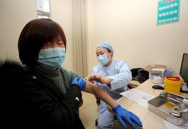 ▲▼中国大陆新冠疫苗接种施打。 （图／CFP）