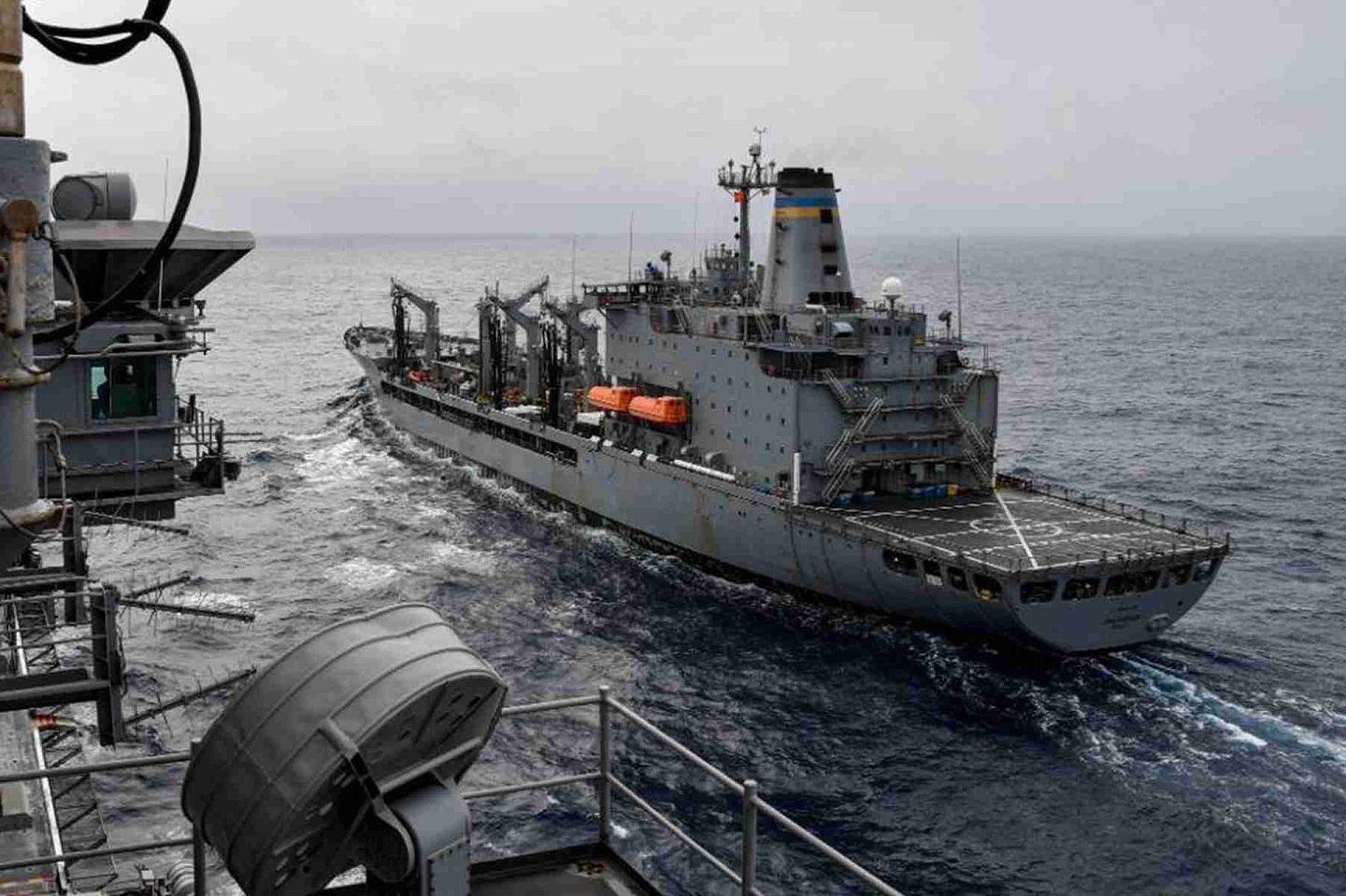 1月23日当天的最新照片显示，美军航母进入南海。（美国海军官网）