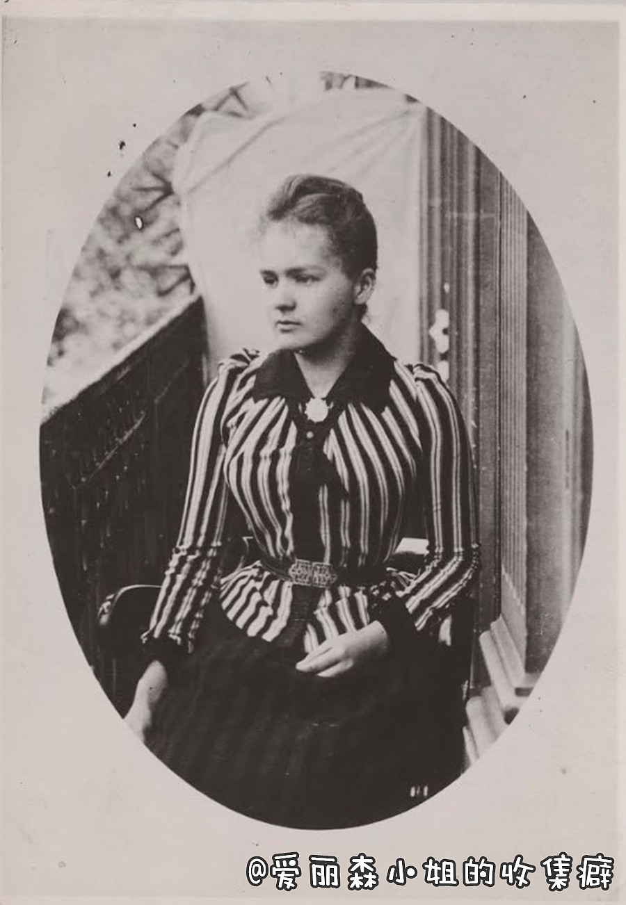 玛丽摄于1892年。