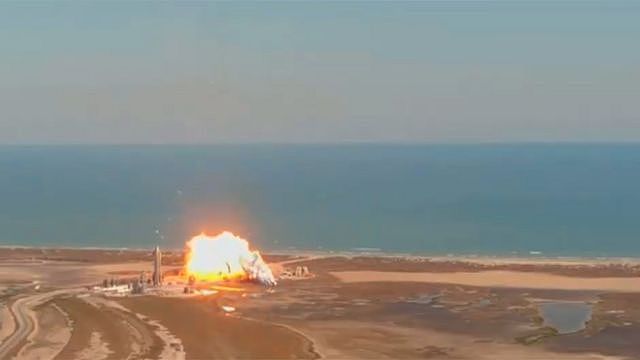 SpaceX星舰原型船在得州博卡奇卡海滩着陆场坠毁（2/2/2021）
