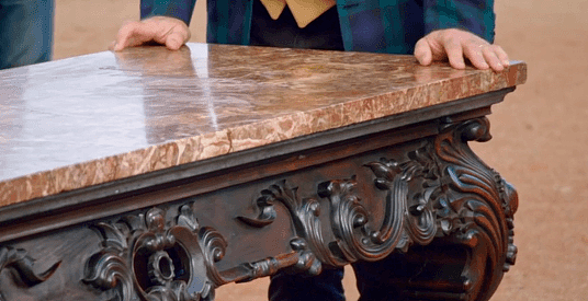 男子花6万买下一张中国桌子，如今得知是个古董价值上千万！迫不及待地想拍卖出去（视频/组图） - 3