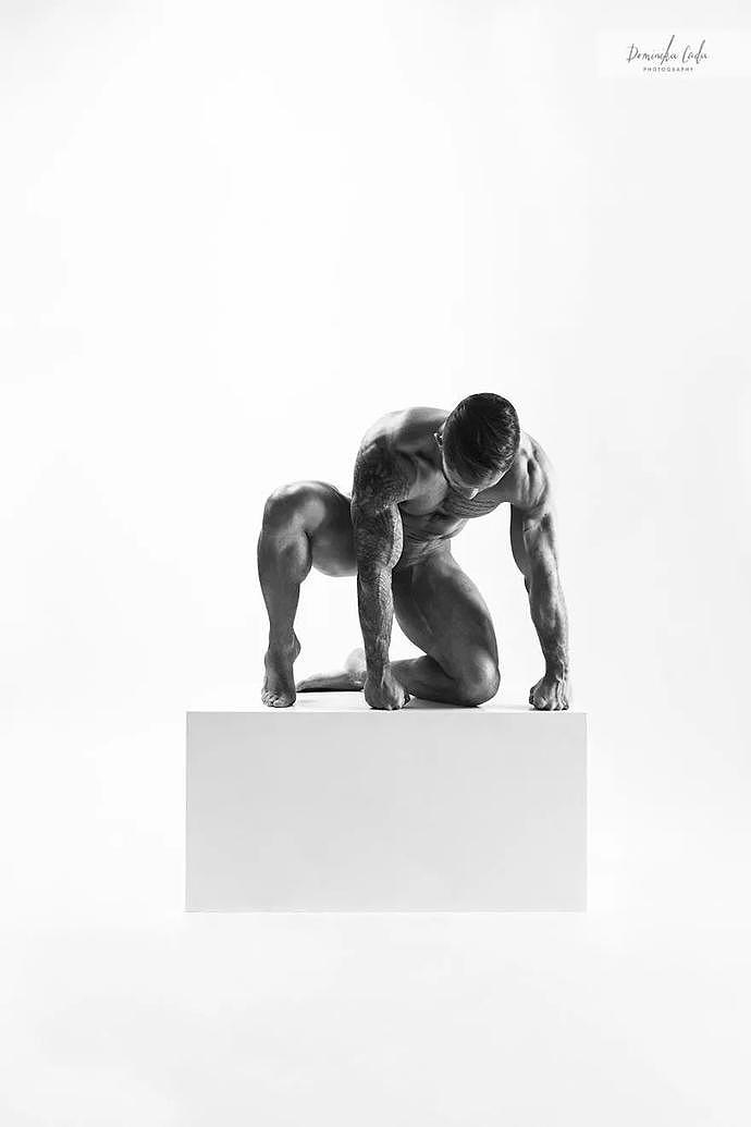 18位运动员全裸大片：运动与性感的完美结合（组图） - 35