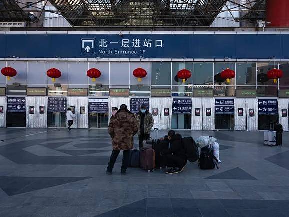 北京西站“静悄悄” 这必是最冷清的一个春节（组图） - 3