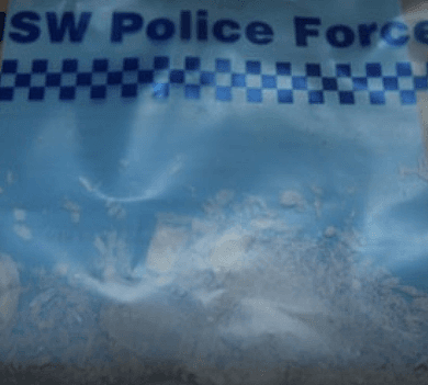 悉尼警方在华人区展开突击搜查，一男子涉毒被捕！现场缴获大量现金及毒品（组图） - 2