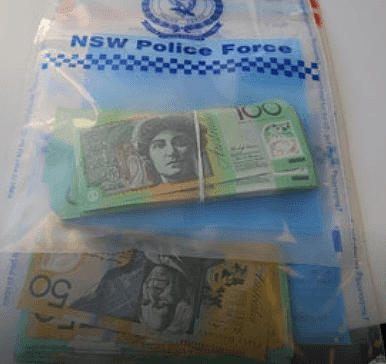 悉尼警方在华人区展开突击搜查，一男子涉毒被捕！现场缴获大量现金及毒品（组图） - 3