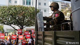 Myanmar Proteste nach Militärputsch in Yangon