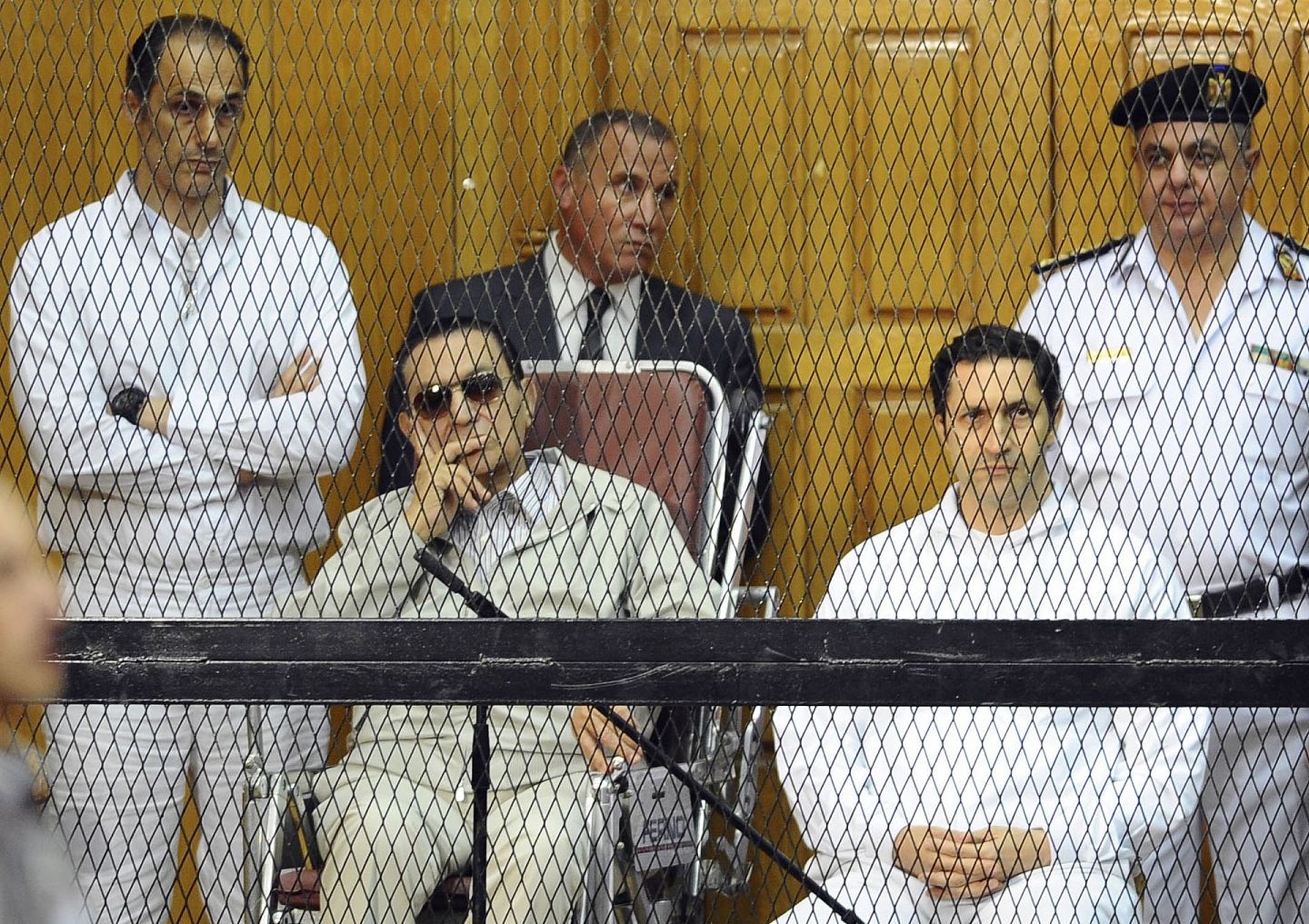 埃及前总统穆巴拉克受审。（AP）