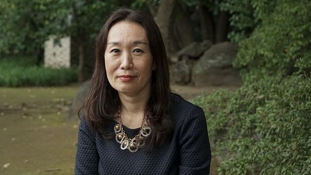 上田美智子教授认为新冠大流行期间，日本女性的自杀趋势“不同寻常“。