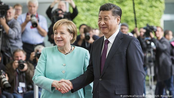 Deutschland Berlin - Angela Merkel und Xi Jinping vor Pressekonferenz