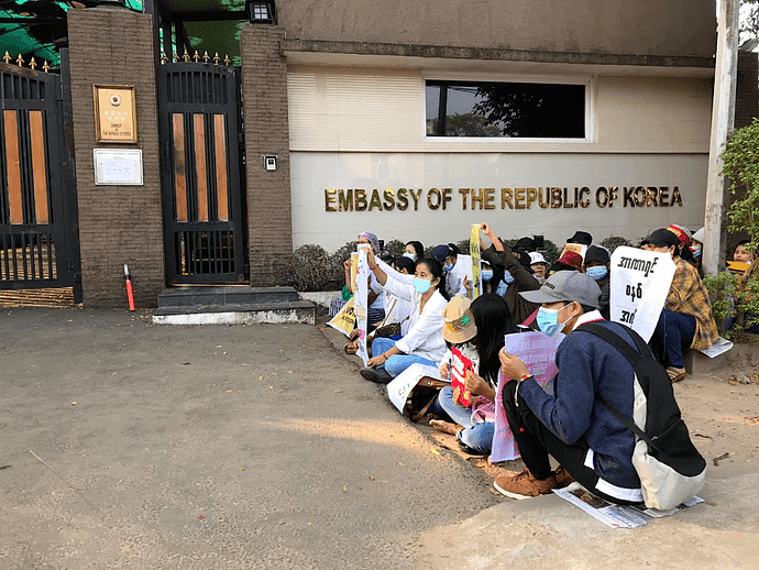 缅甸爆发全国性超大规模示威活动，数百万人走上街头！多地军警已出动（组图） - 85