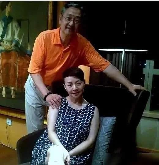 60岁宋丹丹三婚嫁百亿富豪？继女上大学却要靠贷款？曾被英达抛弃的她又被骗？（组图） - 50