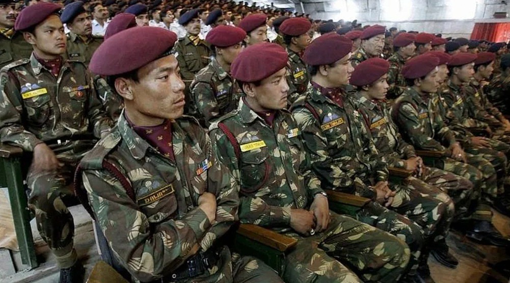 中印加勒万河谷之战的部分影片，惊见华裔面孔，经调查后发现是藏独人士组成的印藏特别边境部队。 图: 翻摄自全球战略视线