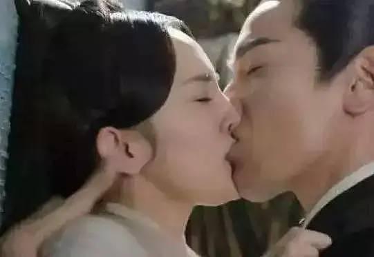 刘恺威与杨幂的婚内“滥情”史：女星为报复丈夫，连续拍大尺度戏，嘴唇都被吻的扯起来（组图） - 18