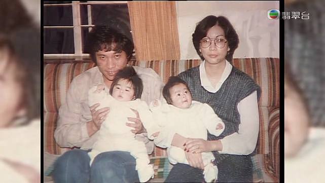 TVB特辑悼念吴孟达，公开其三位配偶生活照，双胞胎女儿首曝光（视频/组图） - 16