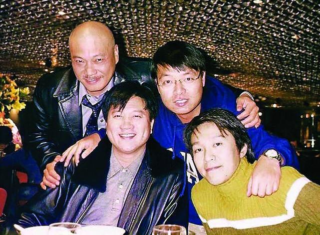 TVB特辑悼念吴孟达，公开其三位配偶生活照，双胞胎女儿首曝光（视频/组图） - 34