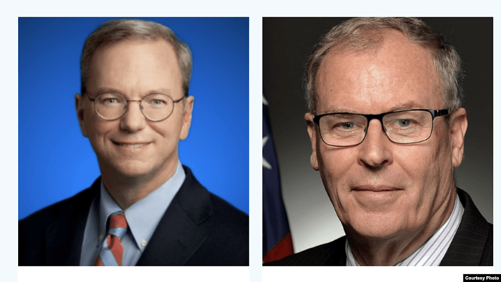 谷歌前首席执行官埃里克·施密特（Eric Schmidt ）（左）和美国前副国防部长沃克(Robert Work)是国家人工智能安全委员会的正副主席