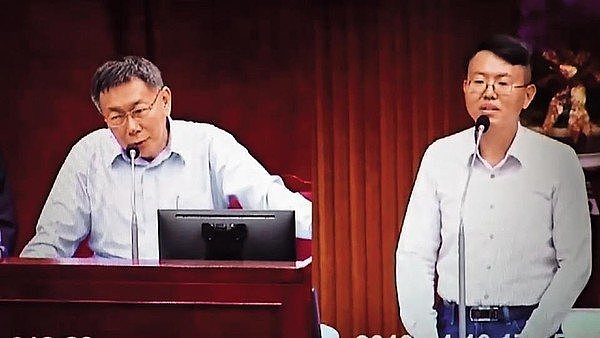 万华议员徐立信在议会质询台北市长柯文哲，要求大力扫黄。 （翻摄台北市议会）