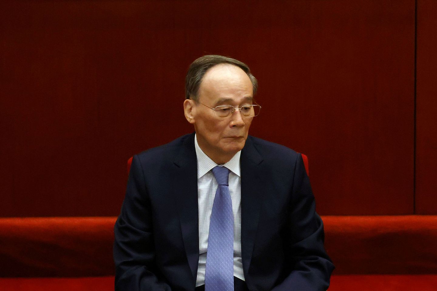 中国国家副主席王岐山于2021年3月4日出席在北京人民大会堂举行的中国人民政治协商会议开幕式。（REUTERS）
