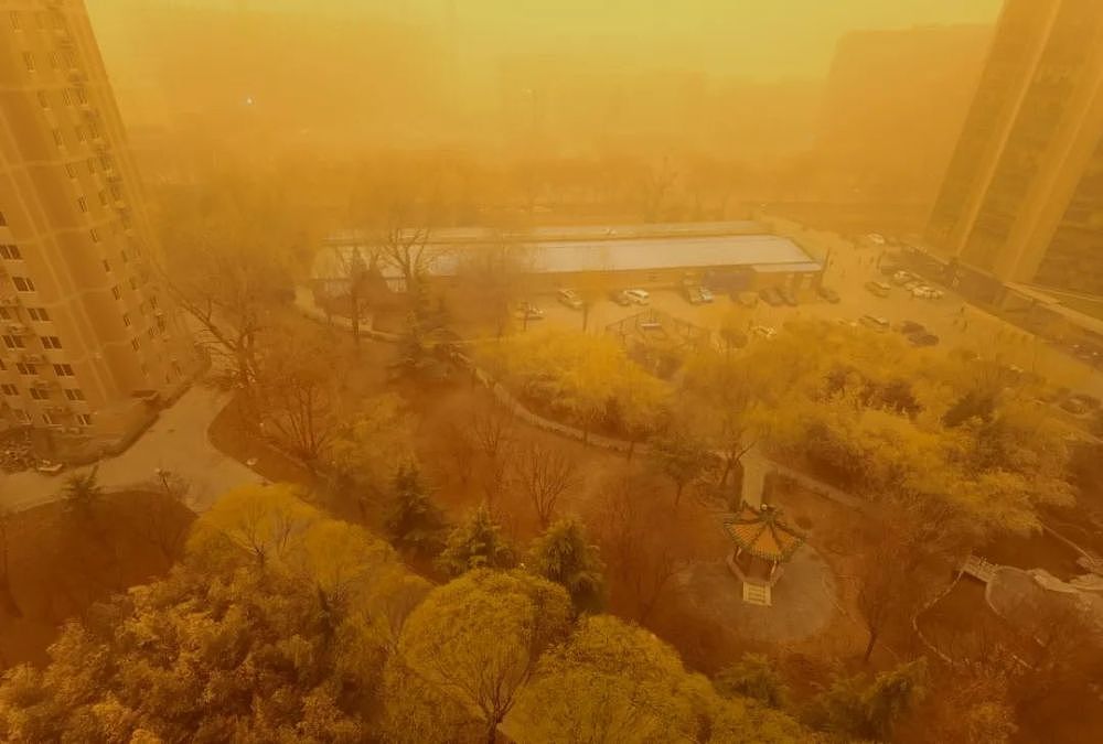 北京重度沙尘暴来袭，朋友圈刷屏，宛若科幻片！网友：这场面，还上啥火星啊？（视频/组图） - 7