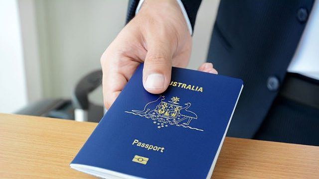 visa-waiver-program-australia-changes-extending-1500x1000-1024x576-640x360.jpg,0