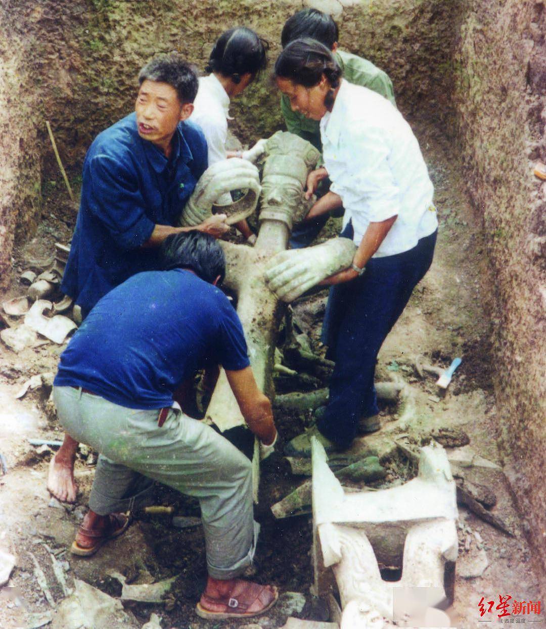 三星堆遗址考古重大发现，500多件文物出土，独特金面具几千年后依然闪亮（视频/组图） - 14