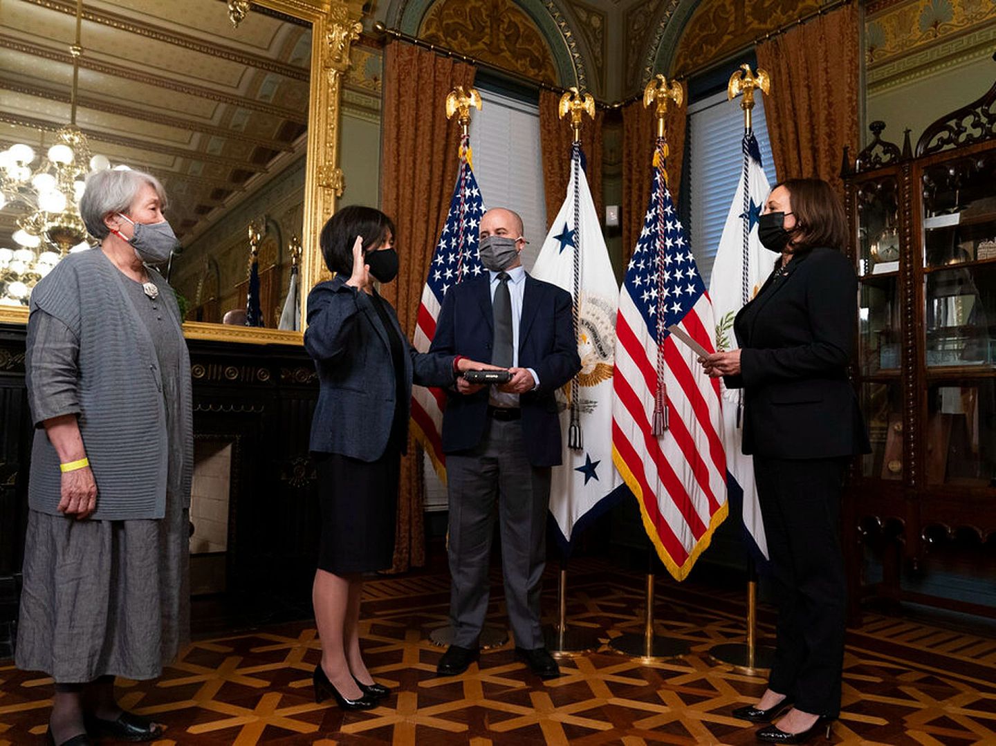 3月18日，美国贸易代表戴琦的宣誓就职仪式在白宫副总统典礼办公室举行。（AP）