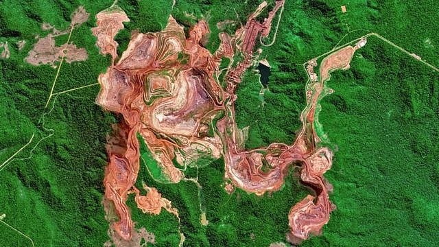 巴西卡拉加斯矿（Carajas Mine）是世界最大的铁矿之一